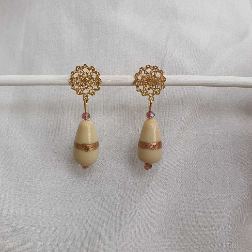 Oorbel beige